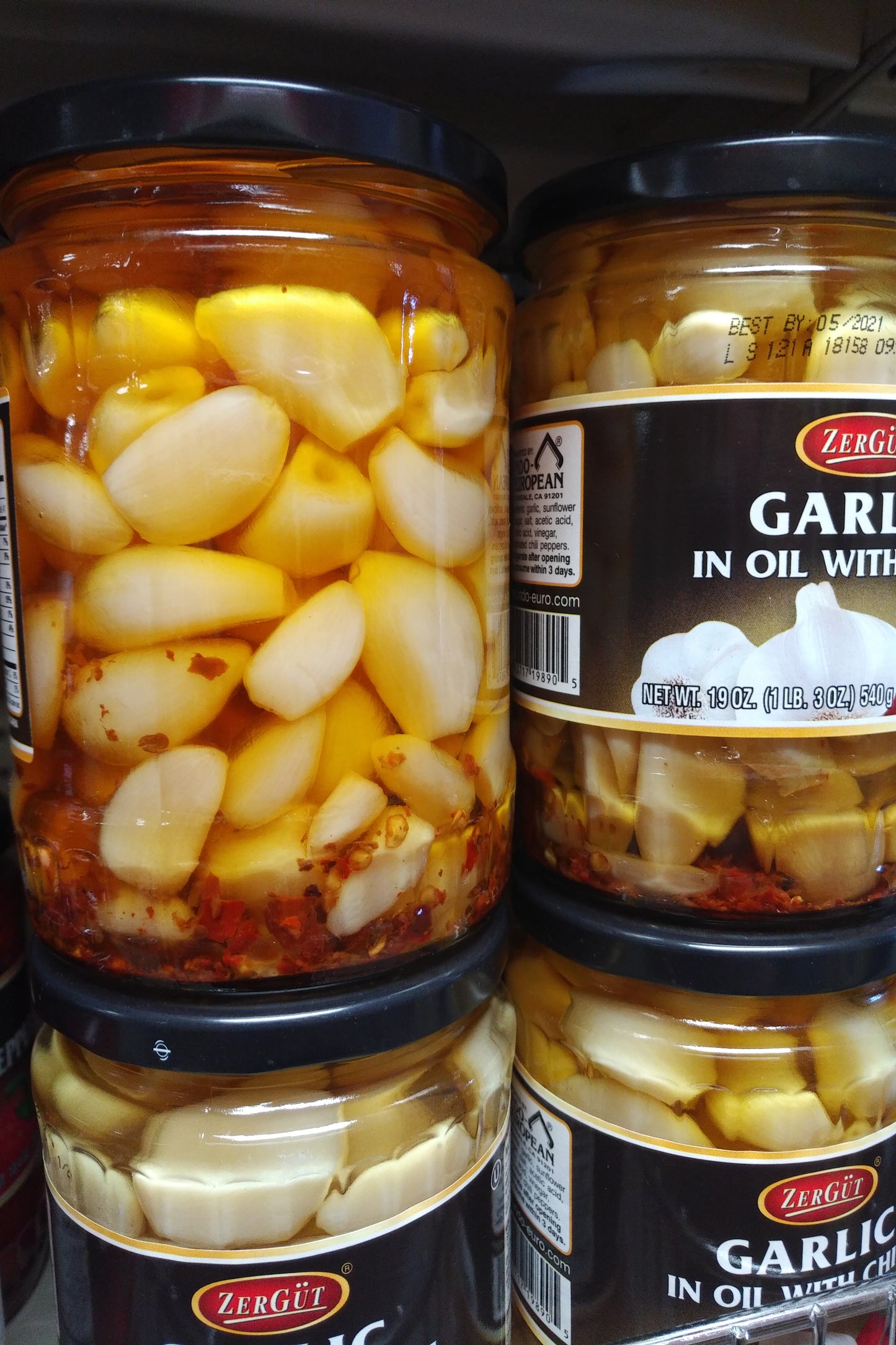 Zergut Garlic In Oil With Chili 19oz